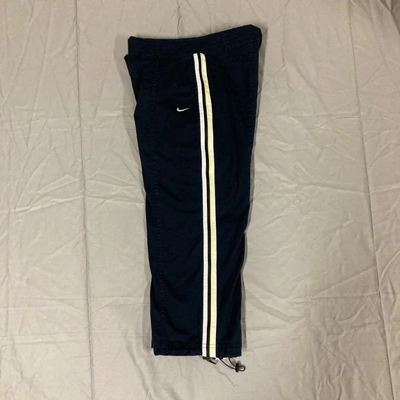 Nike Women Navy Blue Track Pants Cropped Athletic Side Stripe Drawstring Size M - Picture 7 of 8